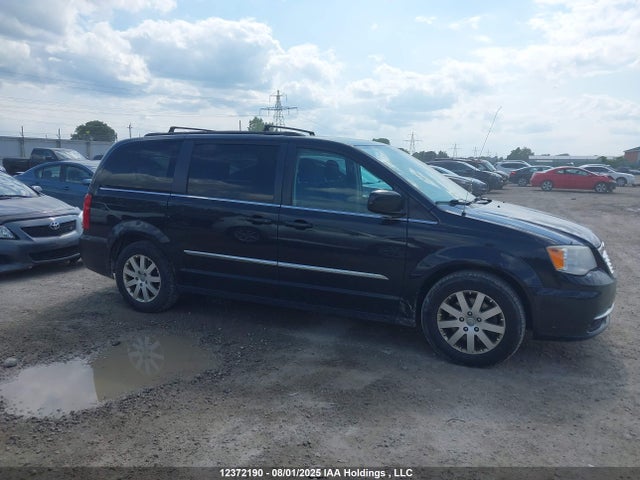 2C4RC1BGXER386454 Chrysler Town and Country