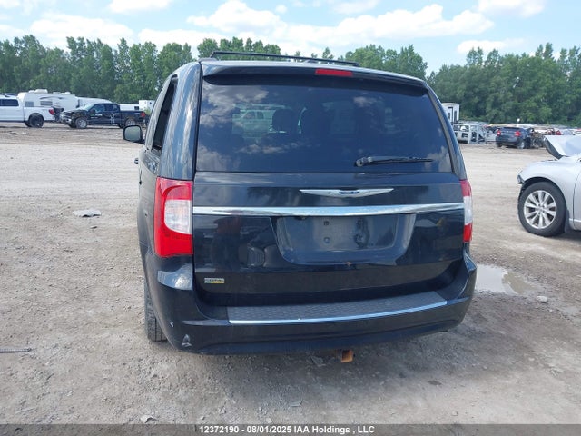 2C4RC1BGXER386454 Chrysler Town and Country
