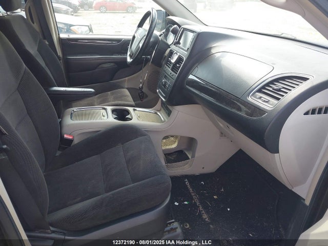 2C4RC1BGXER386454 Chrysler Town and Country