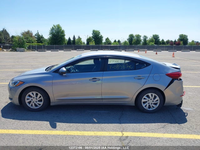 5NPD74LF1HH089872 Hyundai Elantra