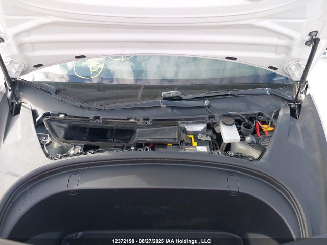 5YJ3E1EBXJF134385 Tesla MODEL 3