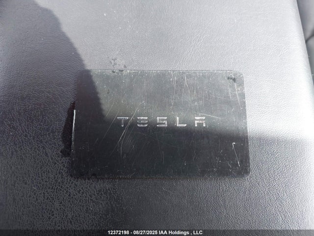 5YJ3E1EBXJF134385 Tesla MODEL 3