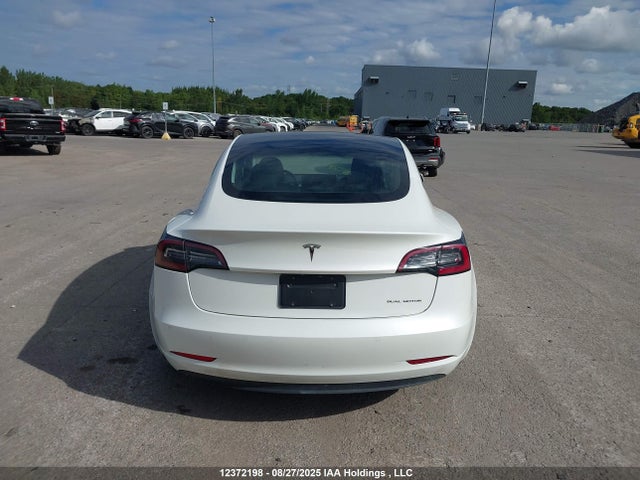 5YJ3E1EBXJF134385 Tesla MODEL 3