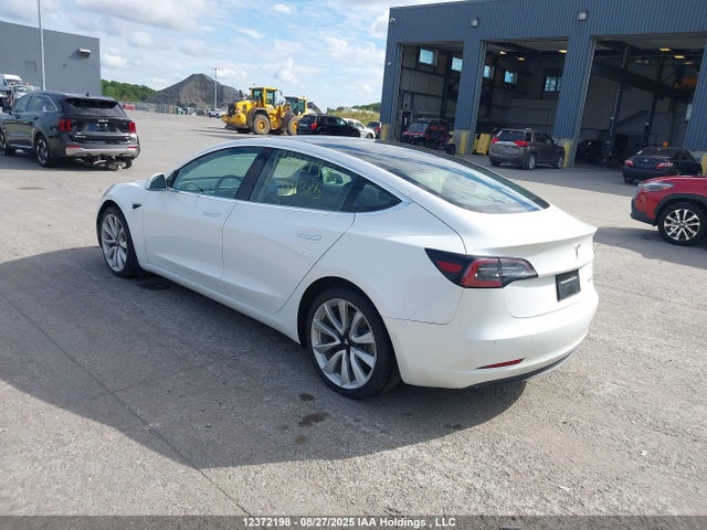 5YJ3E1EBXJF134385 Tesla MODEL 3