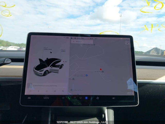 5YJ3E1EBXJF134385 Tesla MODEL 3