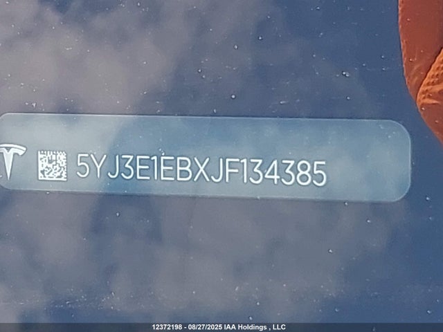 5YJ3E1EBXJF134385 Tesla MODEL 3