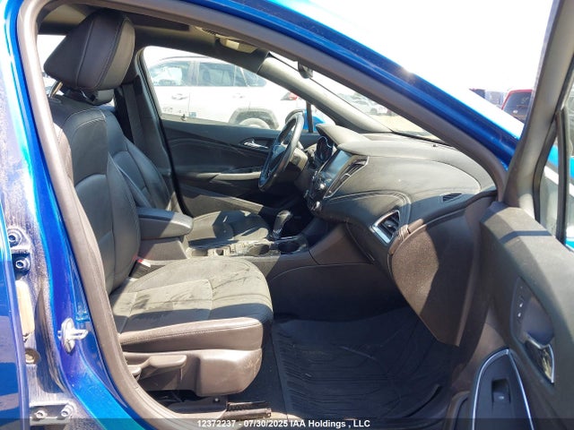 Chevrolet le2 -di: direct injection, vvt: variable valve timing, gen, alum 2018 3G1BF6SMXJS552540 Image 5