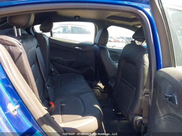 Chevrolet le2 -di: direct injection, vvt: variable valve timing, gen, alum 2018 3G1BF6SMXJS552540 Image 8