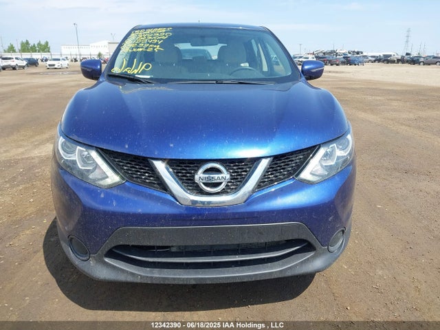 JN1BJ1CRXHW122494 Nissan 2017