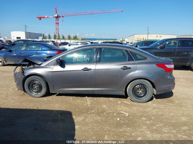 Ford Focus 2014 1FADP3E26EL352553 Image 14