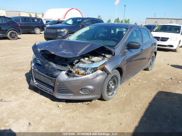 Ford Focus 2014 1FADP3E26EL352553 Image 2