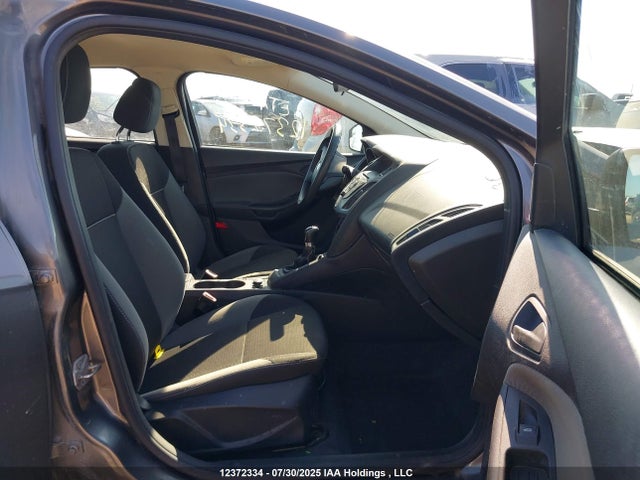 Ford Focus 2014 1FADP3E26EL352553 Image 5