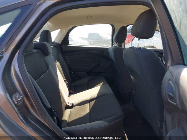 Ford Focus 2014 1FADP3E26EL352553 Image 8