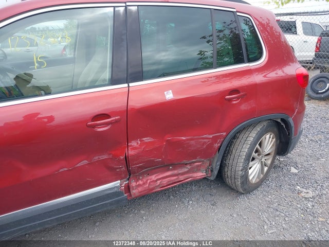 WVGJV7AX0FW093601 Volkswagen Tiguan