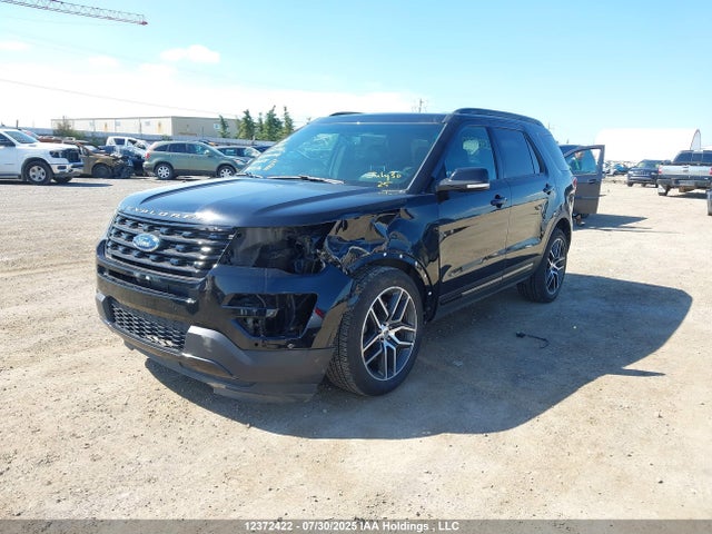 Ford 2016 2016 1FM5K8GT1GGA02495 Image 2