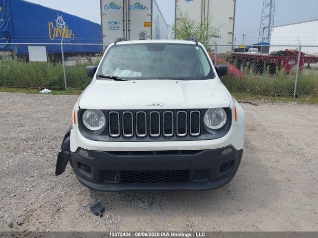 ZACCJBAT2GPE09913 Jeep Renegade