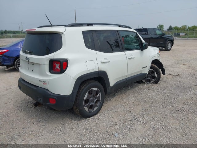 ZACCJBAT2GPE09913 Jeep Renegade