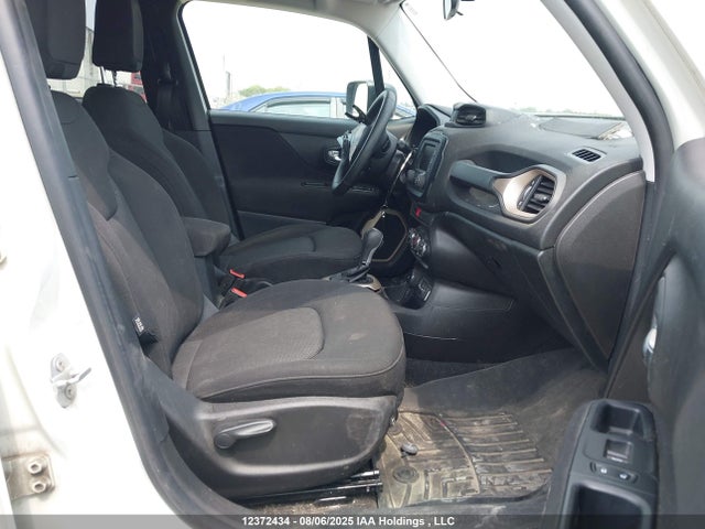 ZACCJBAT2GPE09913 Jeep Renegade