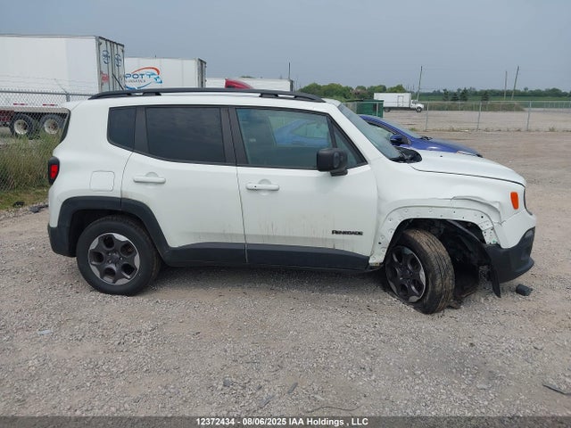 ZACCJBAT2GPE09913 Jeep Renegade