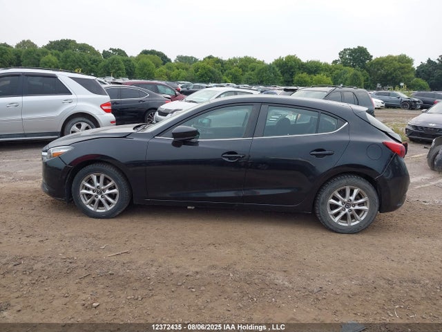 JM1BN1L76J1155303 Mazda pe