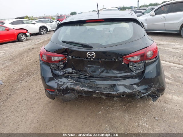 JM1BN1L76J1155303 Mazda pe