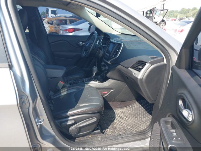 1C4PJMBS6GW365288 Jeep Cherokee Trailhawk