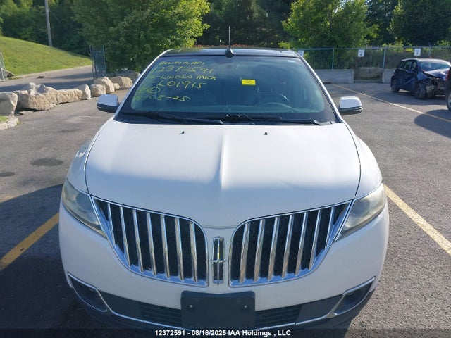 2LMDJ8JK3EBL01915 Lincoln 2014