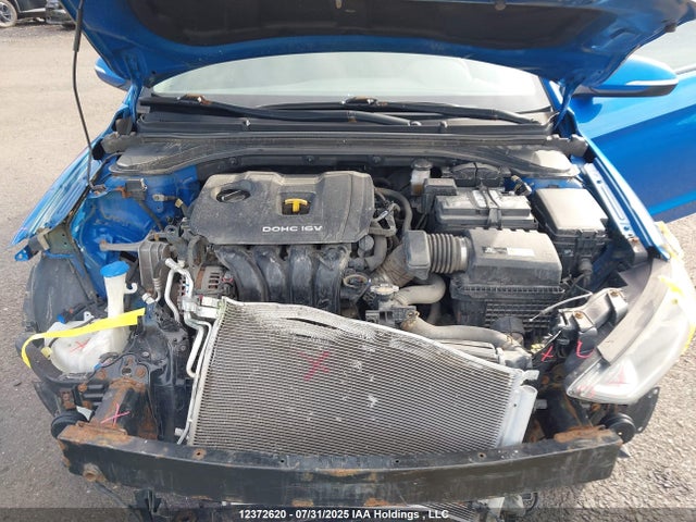 Hyundai Elantra 2017 KMHD84LF3HU103351 Image 10