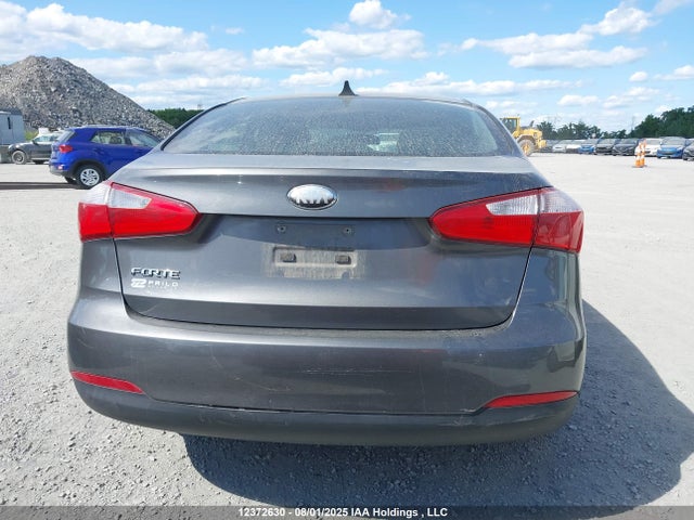 2014 Kia Forte მანქანა იყიდება აუქციონზე, vin: KNAFX4A6XE5067244, აუქციონის ნომერი: 12372630