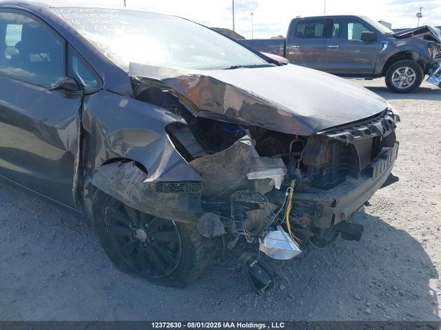 2014 Kia Forte მანქანა იყიდება აუქციონზე, vin: KNAFX4A6XE5067244, აუქციონის ნომერი: 12372630