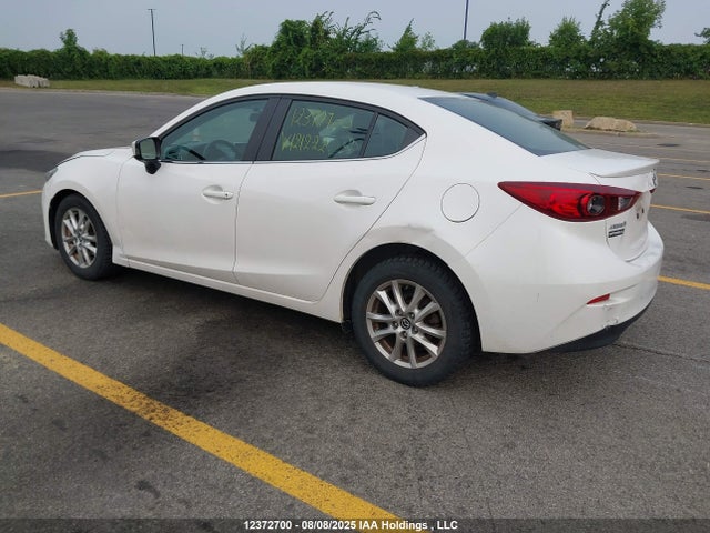 Mazda pe 2014 3MZBM1V74EM121222 Image 3