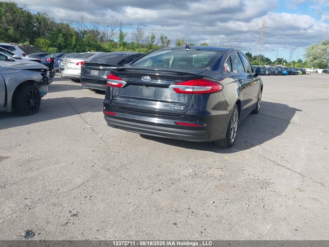 Ford 2019 2019 3FA6P0RUXKR155773 Image 4