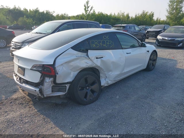 5YJ3E1EA4NF339469 Tesla MODEL 3
