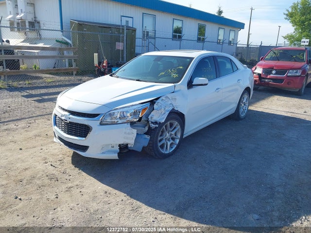 Chevrolet lkw 2015 1G11C5SLXFF309411 Image 2