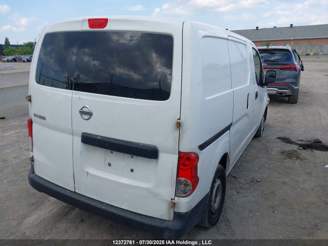 3N6CM0KN0FK718186 Nissan NV200