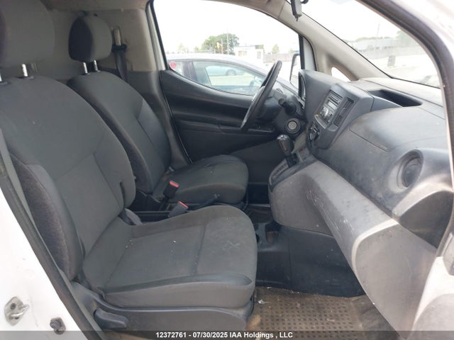 3N6CM0KN0FK718186 Nissan NV200