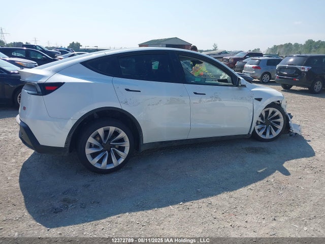 7SAYGDEE7TF321973 Tesla 2026