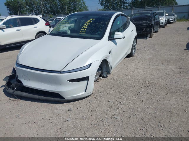 7SAYGDEE7TF321973 Tesla 2026