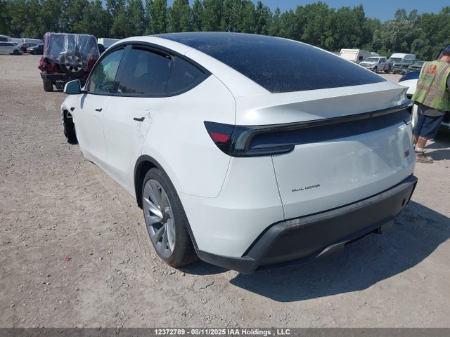 7SAYGDEE7TF321973 Tesla 2026