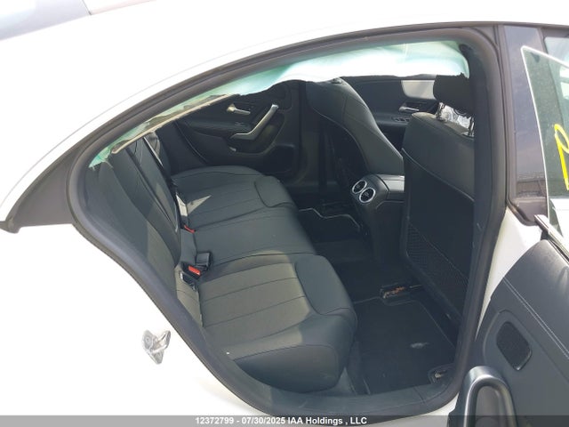 W1K5J4HB0SN532148 Mercedes-Benz m260