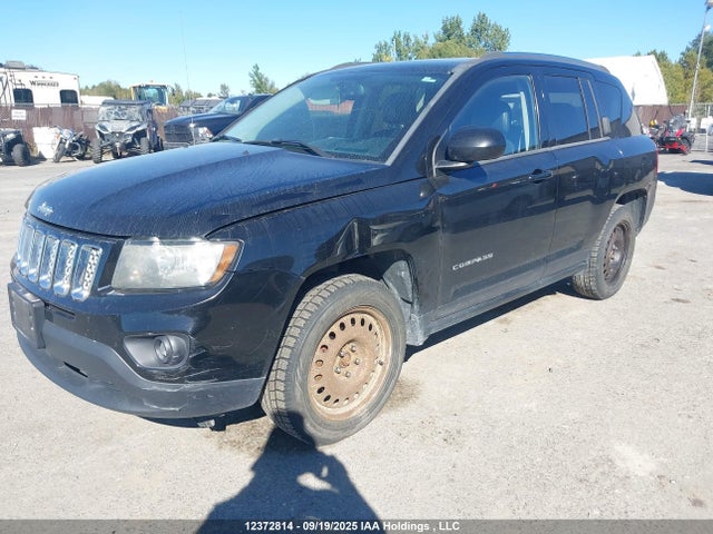 Jeep 2014 2014 1C4NJDAB5ED566214 Image 2