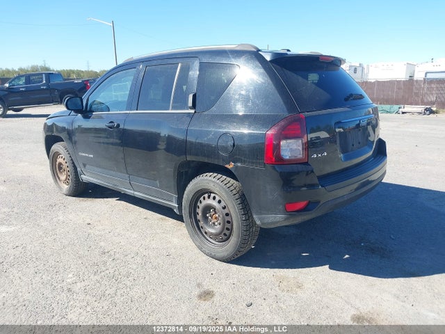 Jeep 2014 2014 1C4NJDAB5ED566214 Image 3