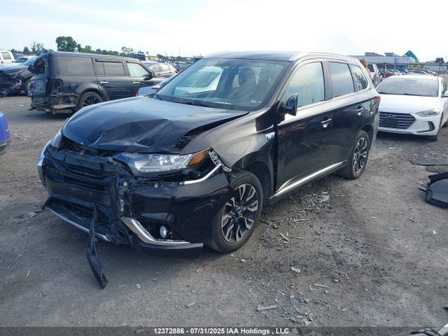 Mitsubishi s61 - y61 2018 JA4J24A52JZ620386 Image 2