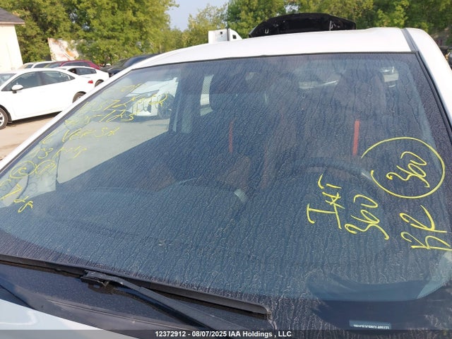 3N1CE2CP8GL405123 Nissan VERSA NOTE