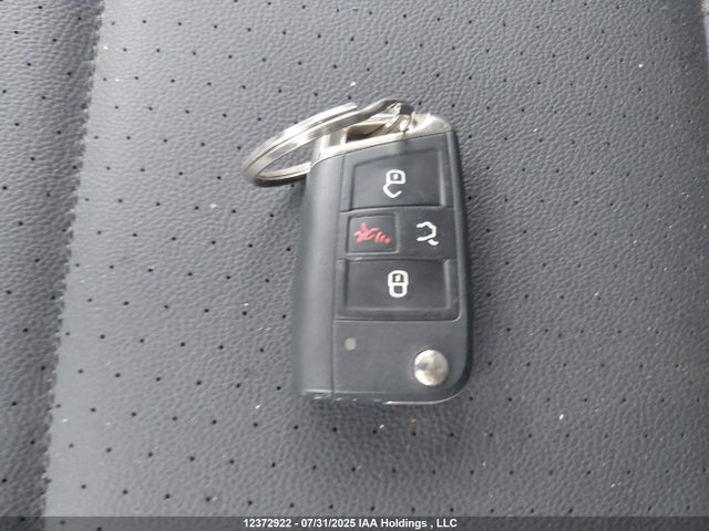 3VWG17AU5JM284873 Volkswagen 2018