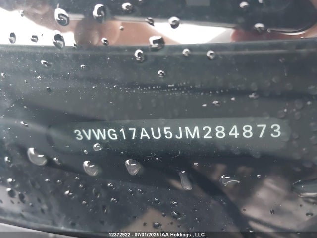 3VWG17AU5JM284873 Volkswagen 2018