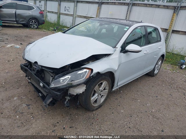 3VWG17AU5JM284873 Volkswagen 2018