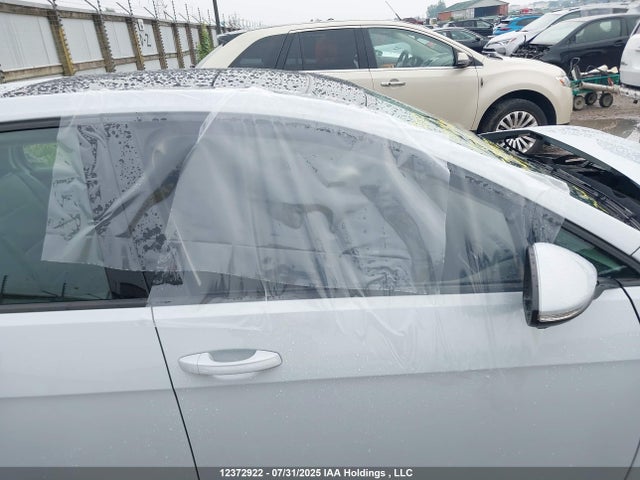 3VWG17AU5JM284873 Volkswagen 2018