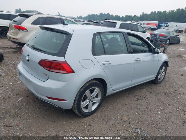 3VWG17AU5JM284873 Volkswagen 2018
