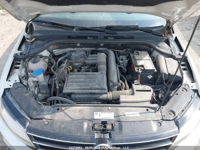 3VWDB7AJXHM232882 Volkswagen Jetta Wolfsburg Edition